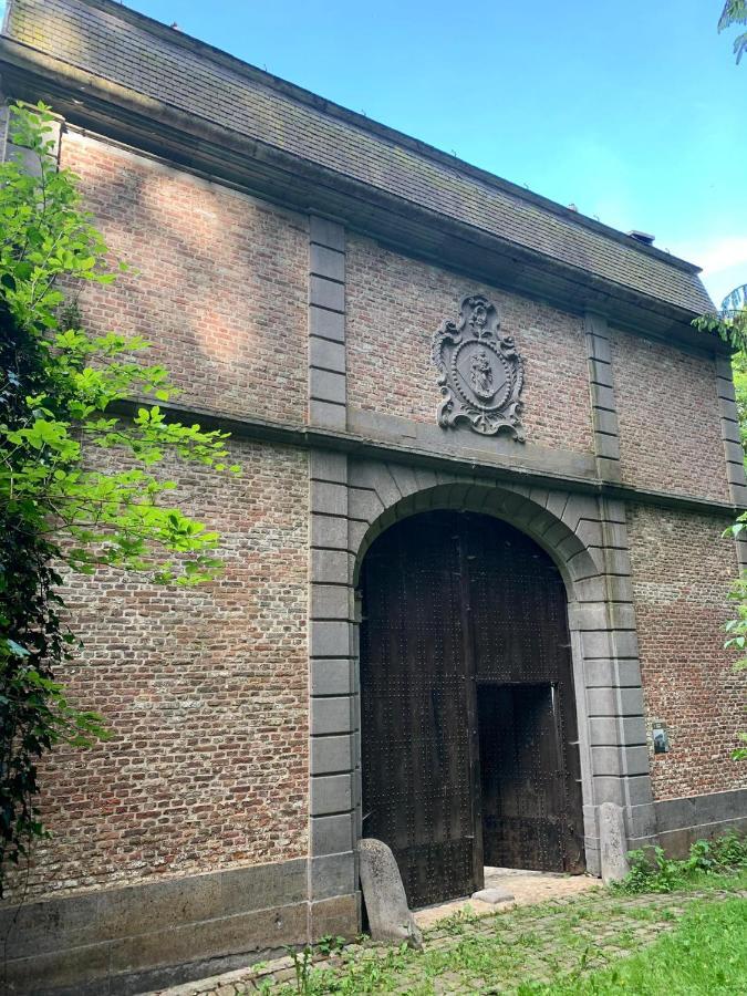 La Porterie De L'Abbaye De Marche Les Dames Namur Exterior foto